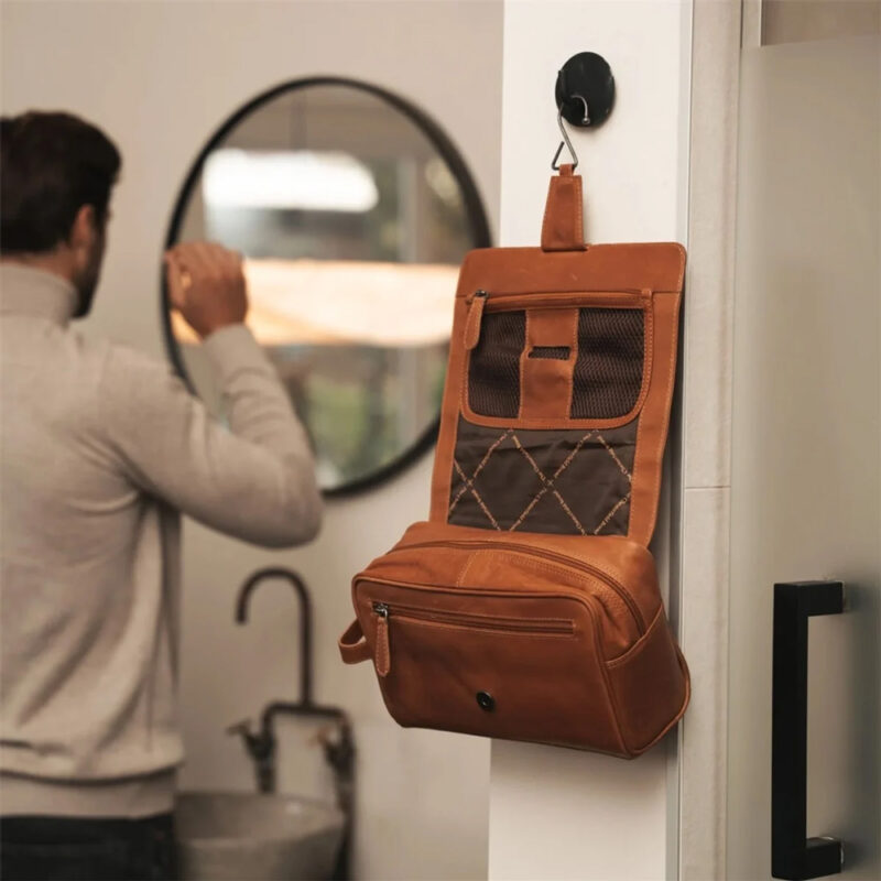 Toilettas Van The Chesterfield Brand In Het Cognac In Model