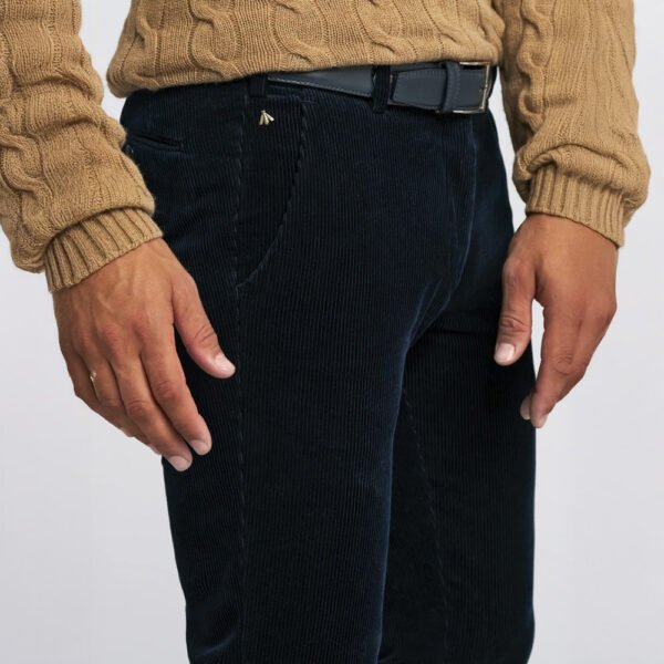 Chino Van Meyer In Het Blauw In Model Bonn Superstretch Premium Corduroy Chino