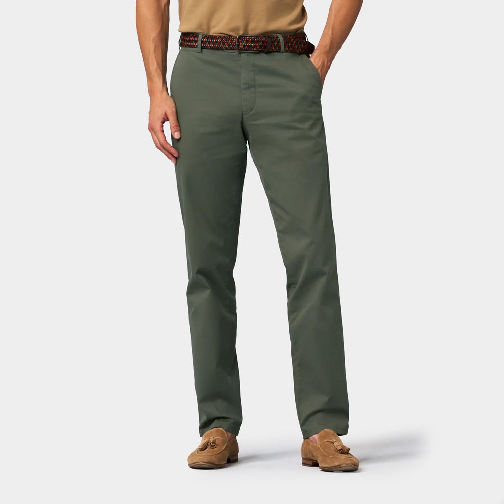 Chino Van Meyer In Het Groen In Model 