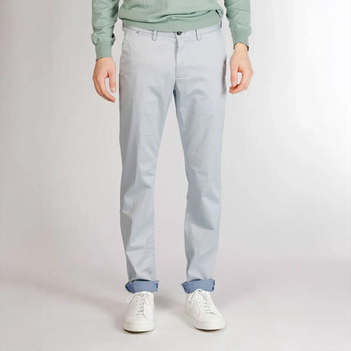 Chino Van Zilton In Het Blauw In Model