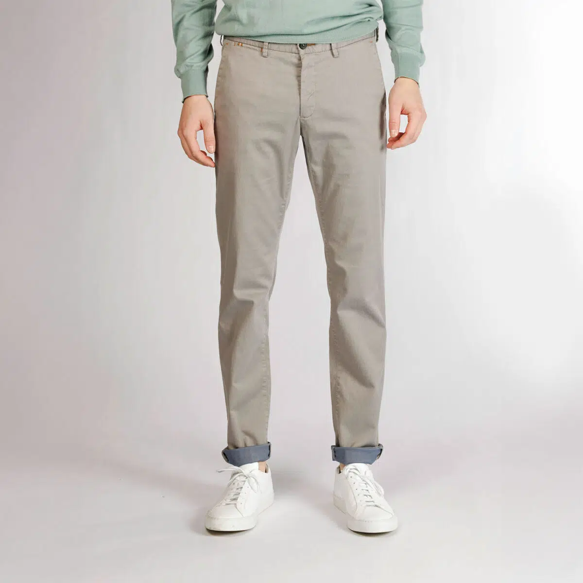 Chino Van Zilton In Het Beige In Model