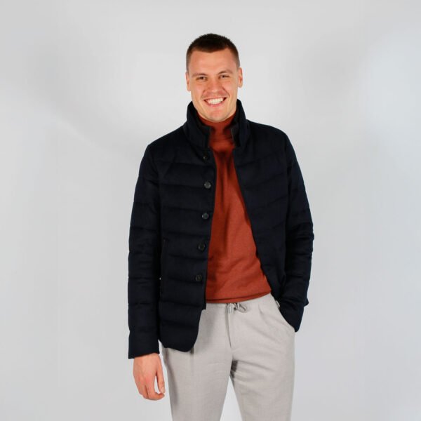 Jacket Van Duno In Het Blauw In Model Doorgestikte Jas Met Opstaande Kraag En Knoopsluiting