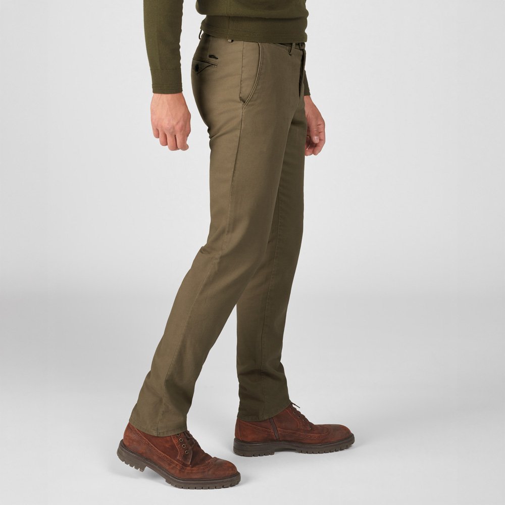 Chino Van Zilton In Het Groen In Model Casual Chino In Zachte Katoenstretch Met Moderne En Stijlvolle Uitstraling.