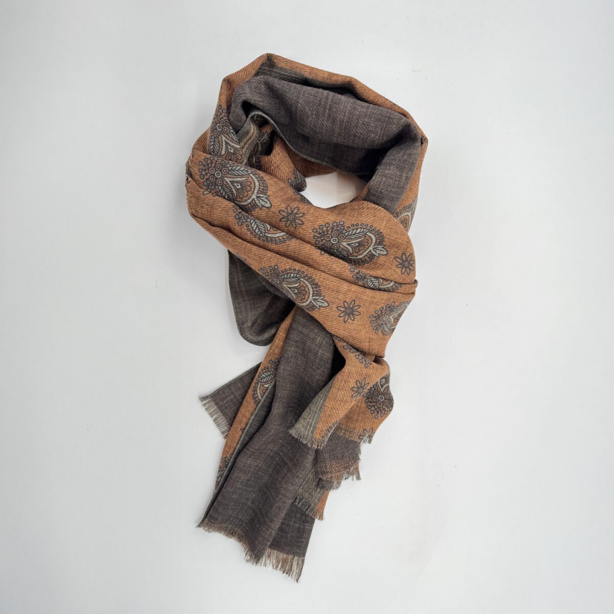 Sjaals Van Gierremilano In Het Roest In Model Sjaal In 100% Wol