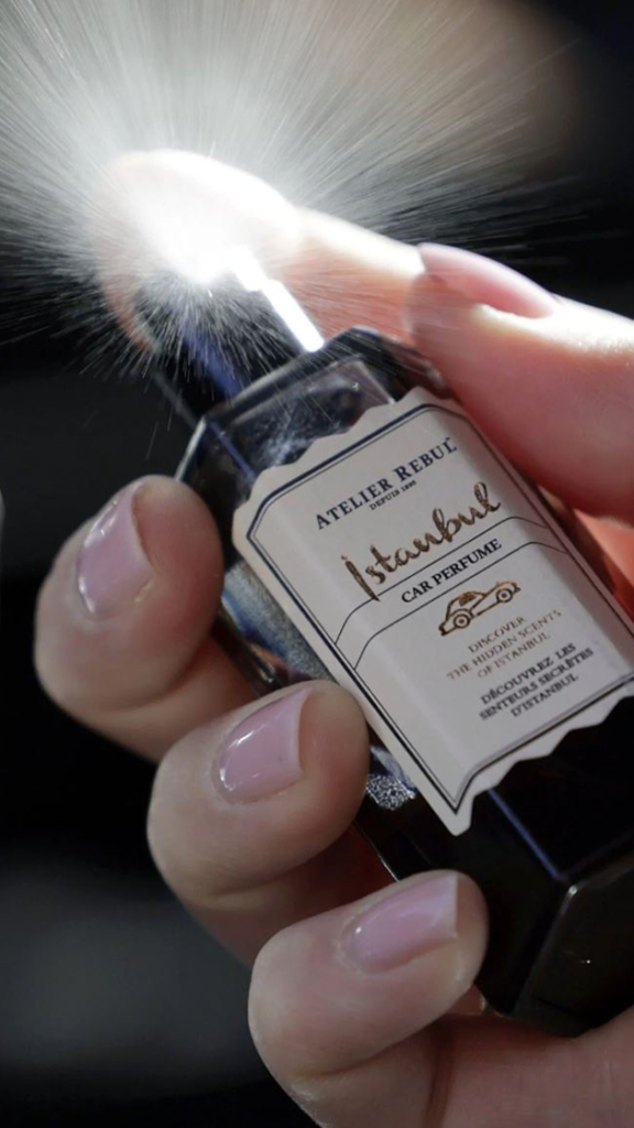 Parfum Van Atelier Rebul In Het In Model