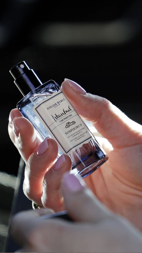 Parfum Van Atelier Rebul In Het In Model